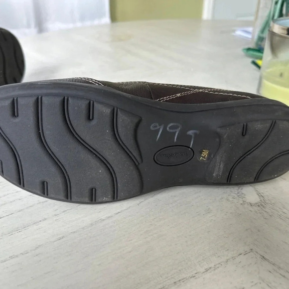 NWT Thom McAn Women's Casual Slip On Loafer  Leather Comfort Flats Sz 7.5 - Picture 11 of 12